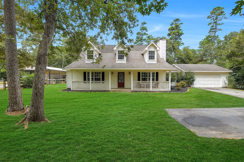 Photo 2 of 100 Oak Hollow Boulevard, Hockley, TX