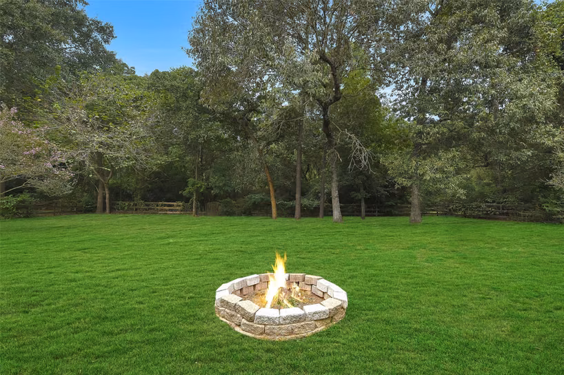Photo 7 of 100 Oak Hollow Boulevard, Hockley, TX