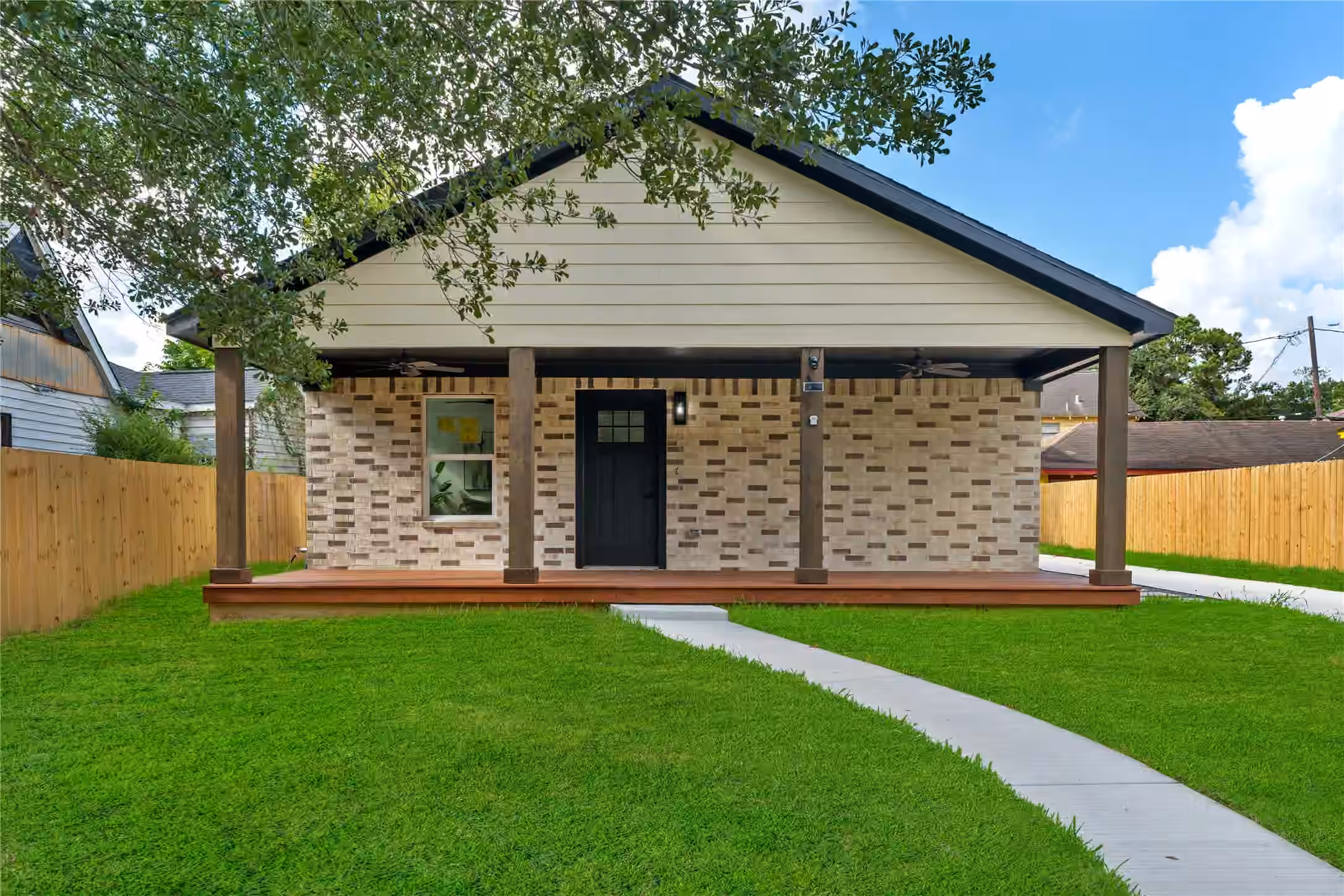 Photo 2 of 1408 Pearson Street, Houston, TX