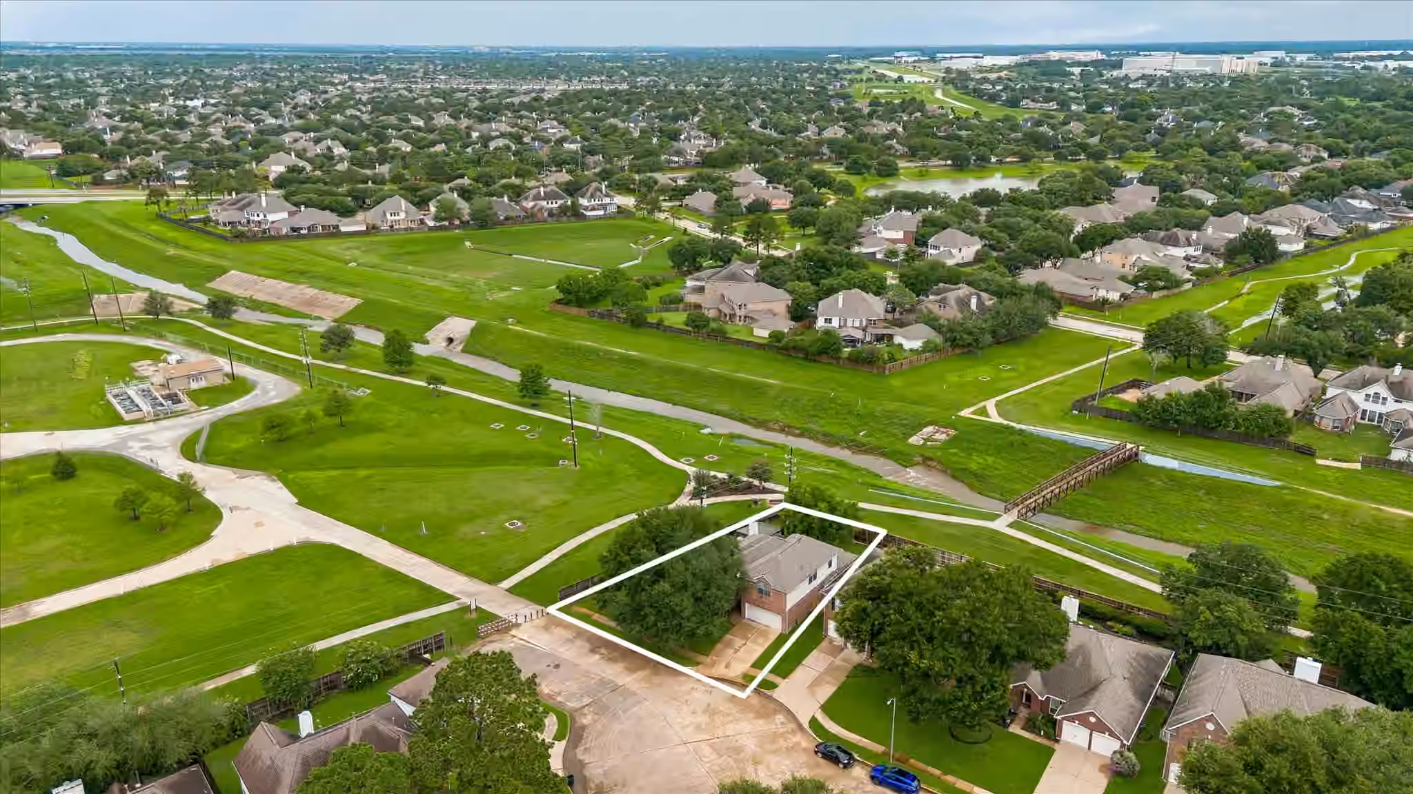 Photo 4 of 16542 Crossfield Drive, Houston, TX
