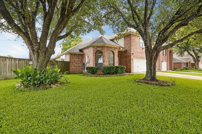Photo 6 of 16542 Crossfield Drive, Houston, TX