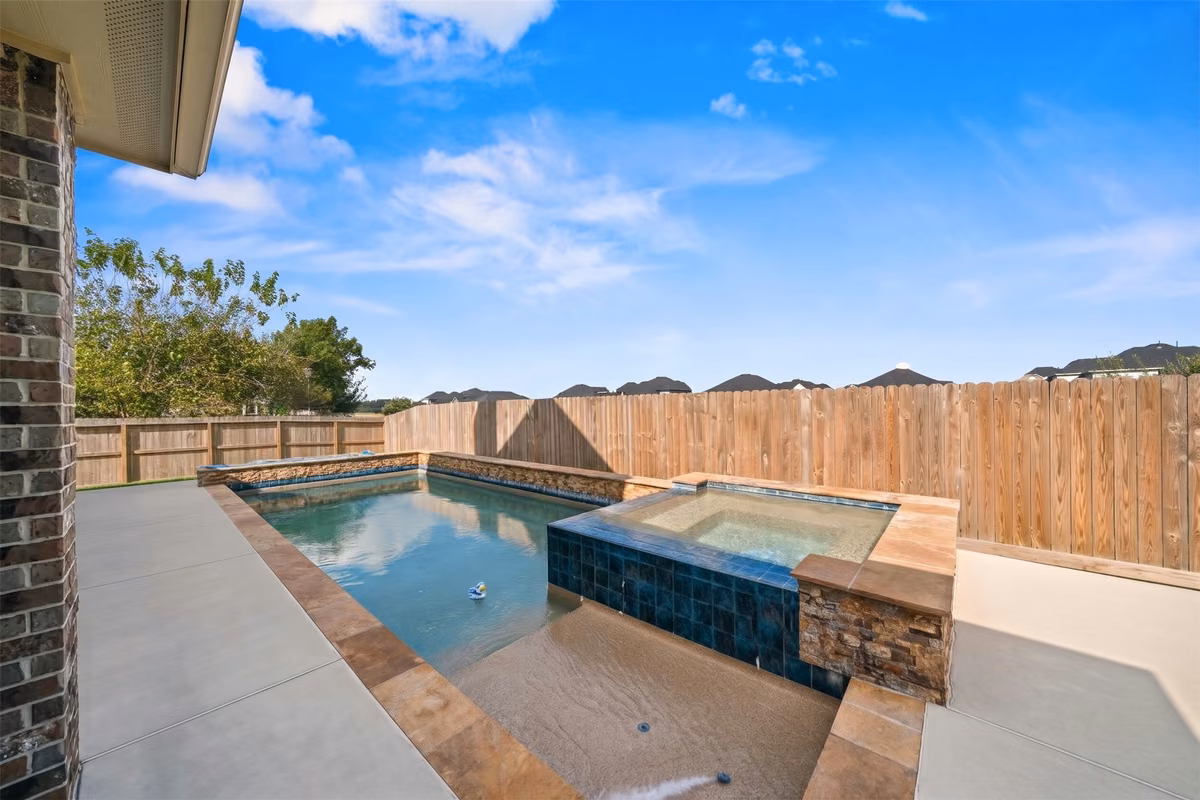 Photo of 11719 Eagle Ridge Drive, Mont Belvieu, TX 77535