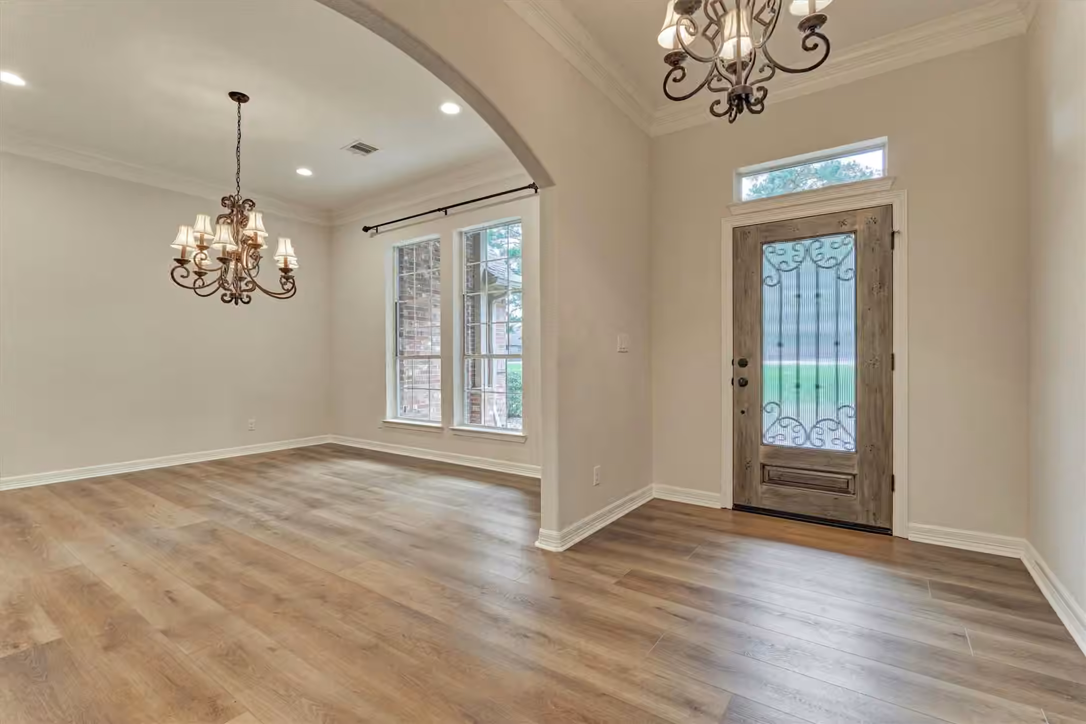 Photo 3 of 11388 Grand Harbor Boulevard, Montgomery, TX