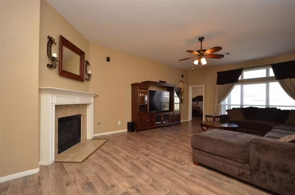 Photo 4 of 4818 Wilderness Glen Court, Katy, TX