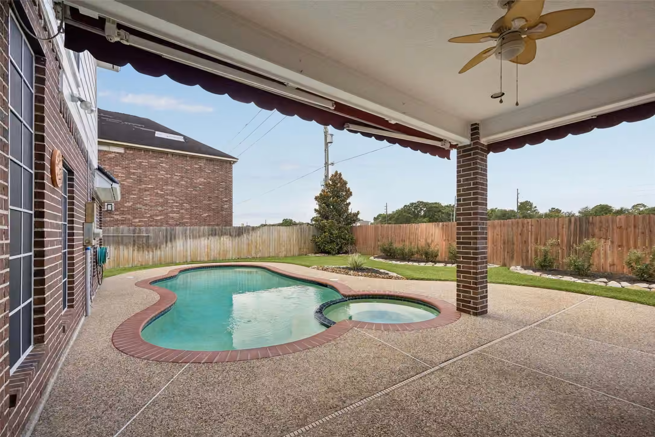 Photo 7 of 1686 Kelliwood Oaks Drive, Katy, TX