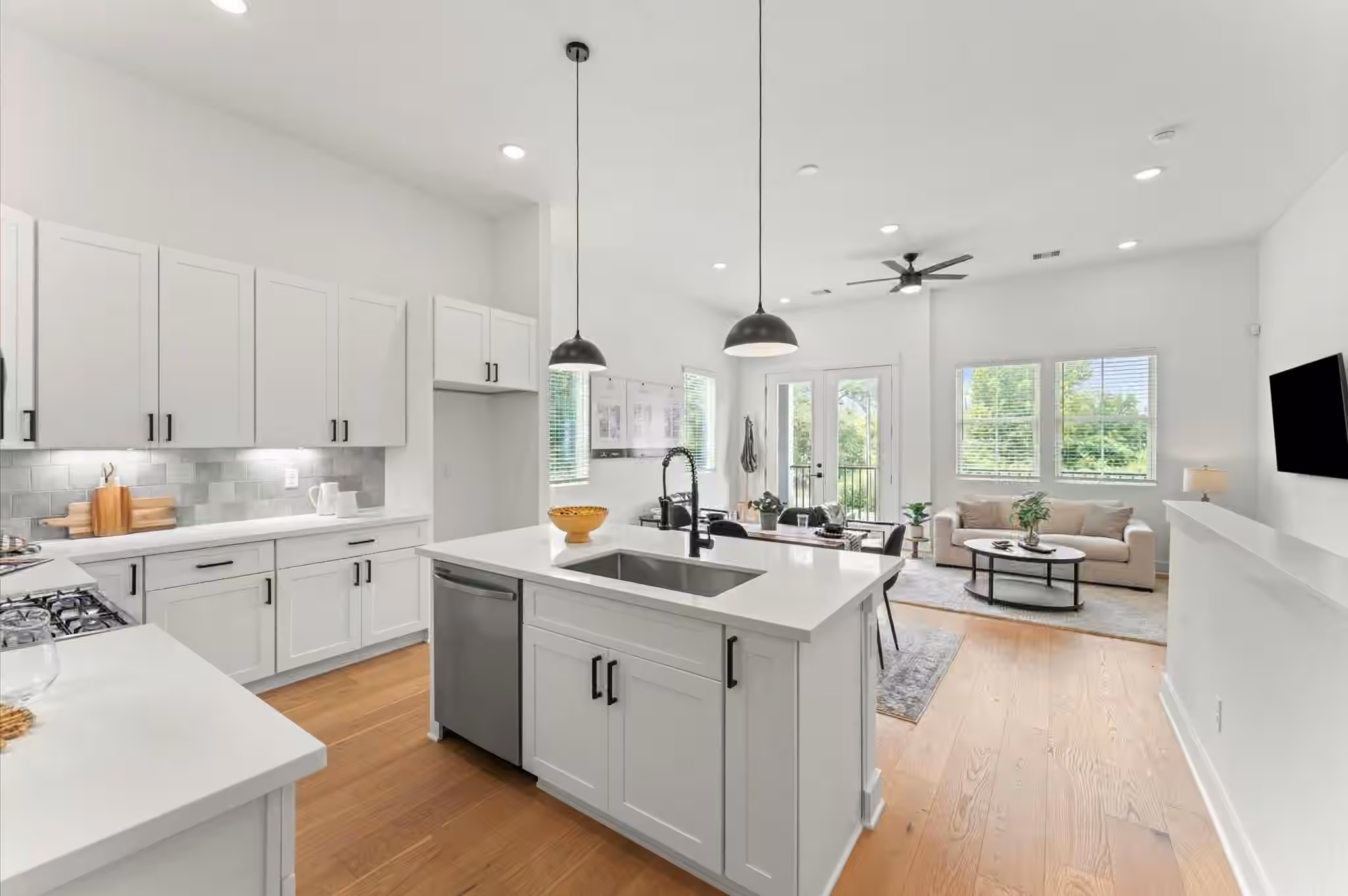 Photo 6 of 1008 Tuskegee Heights Lane, Houston, TX