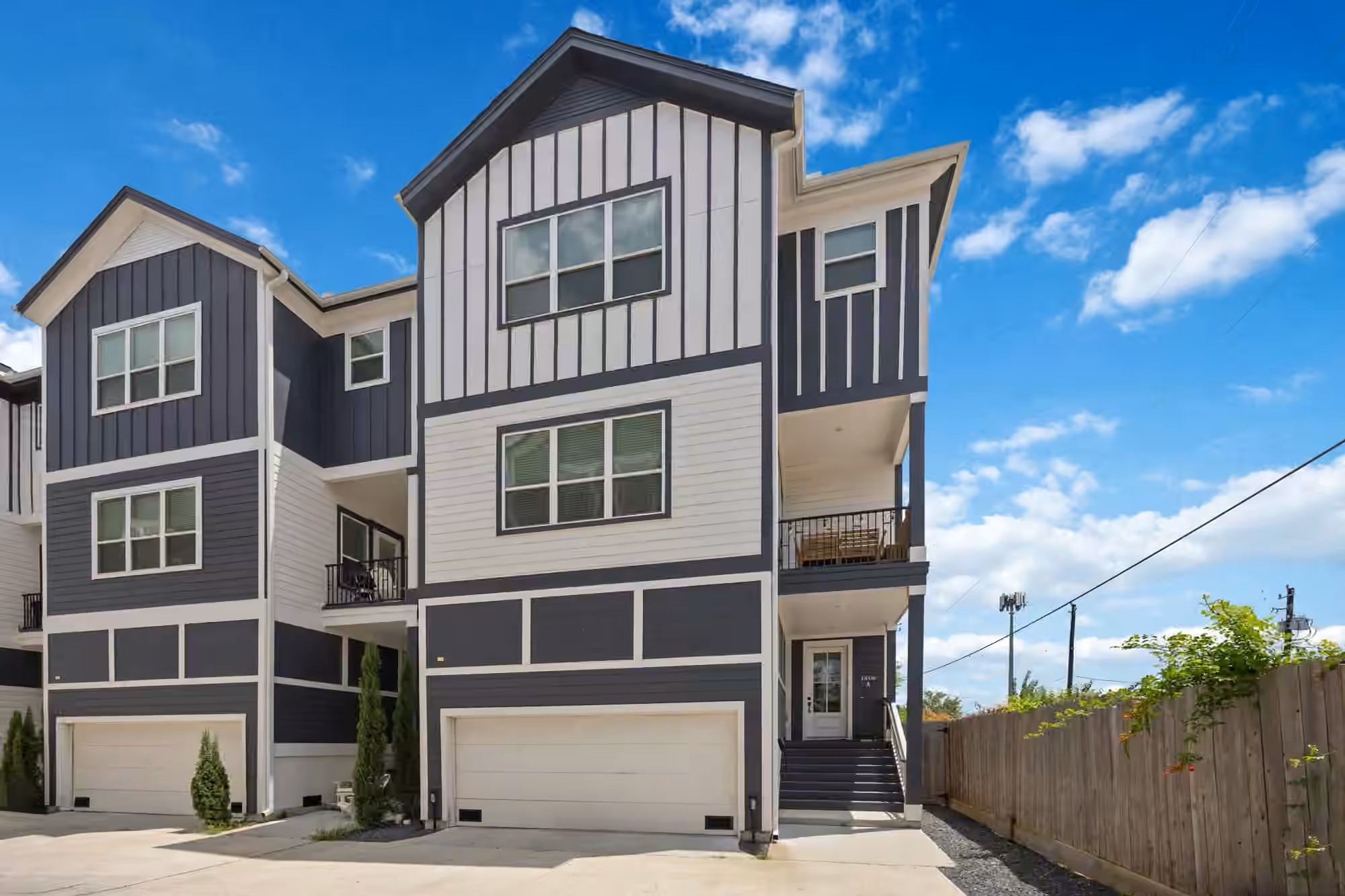 Photo 4 of 1406 W 21st Street A, Houston, TX