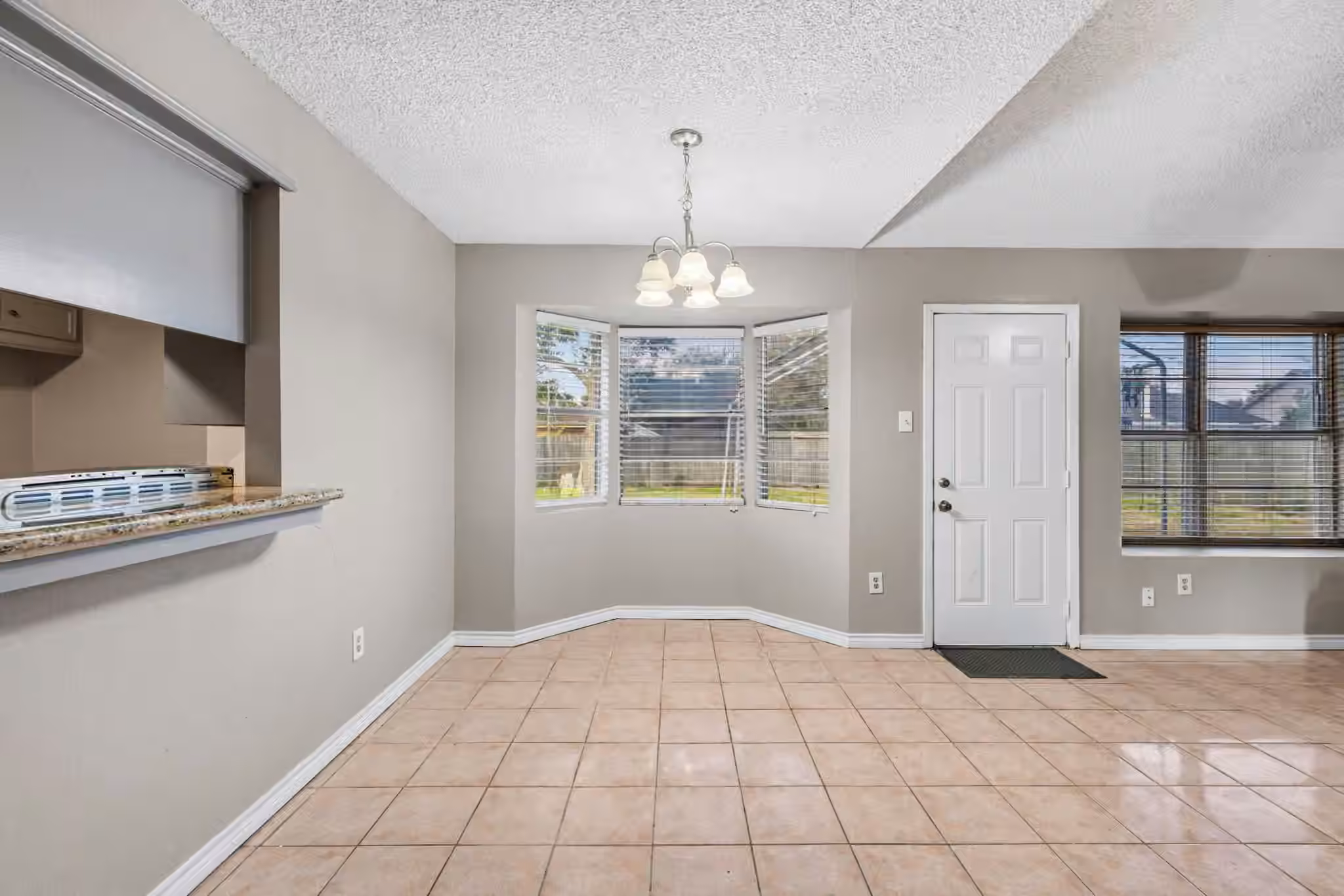 Photo 4 of 5112 Parsley Street, Baytown, TX