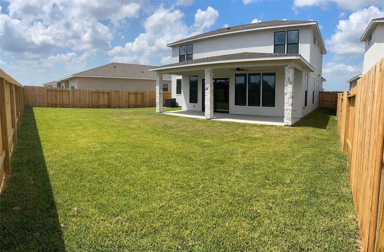 Photo 2 of 1820 Drover Lane, Rosenberg, TX