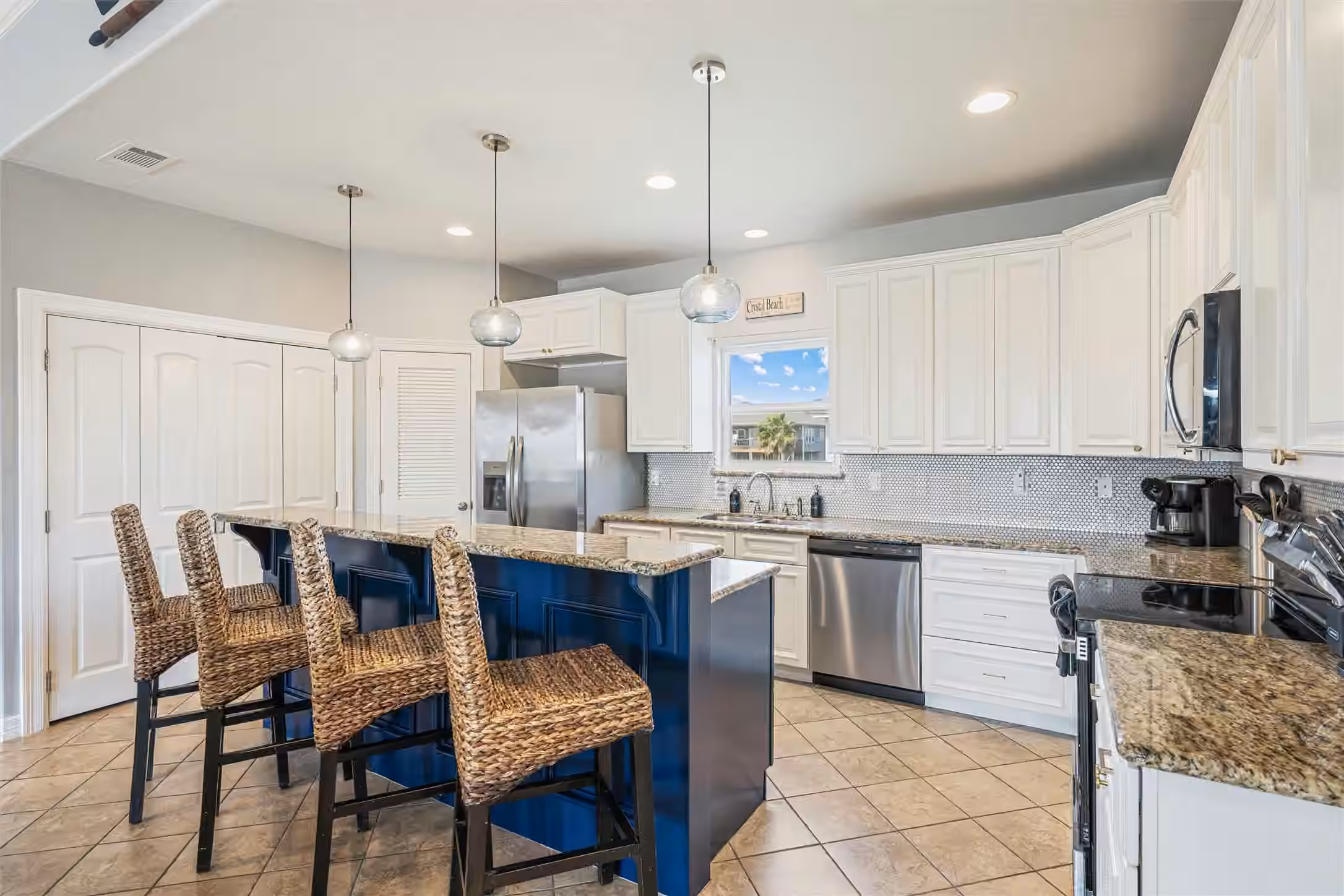 Photo 2 of 866 Townsend Drive, Crystal Beach, TX