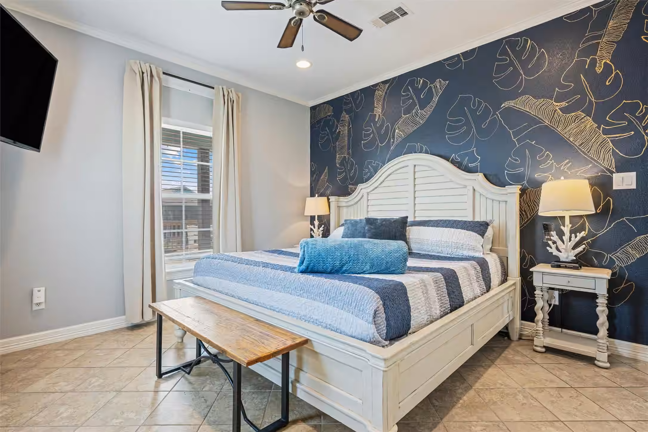 Photo 4 of 866 Townsend Drive, Crystal Beach, TX