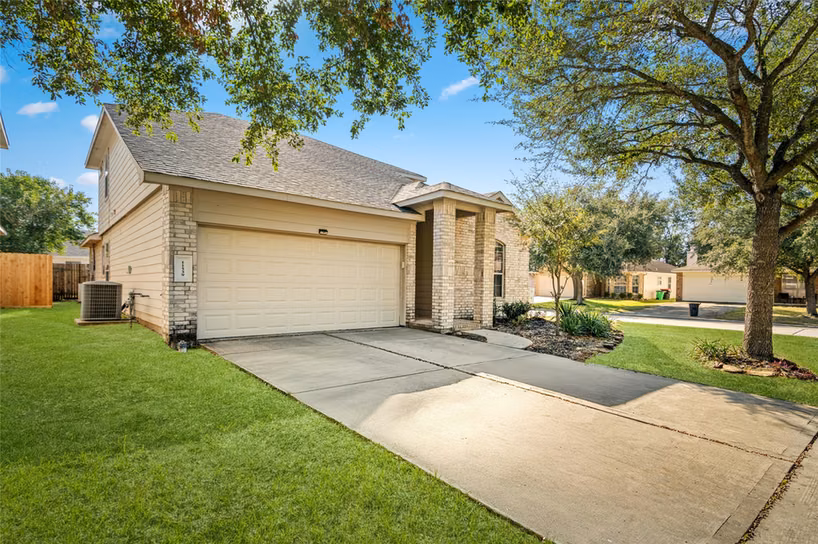 Photo 2 of 11539 Stonepine Meadow Court, Tomball, TX