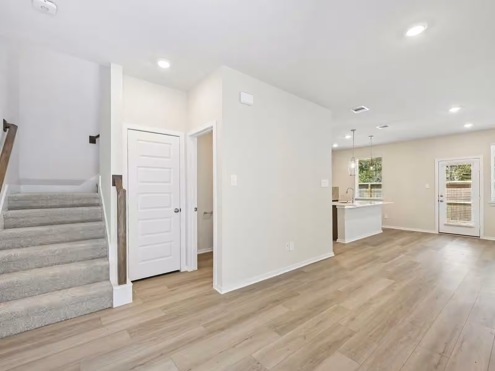 Photo 5 of 19955 Emerald Bend Way, Atascocita, TX