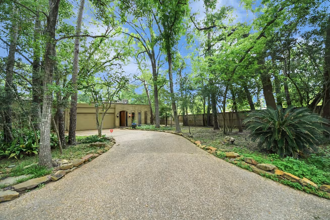 Photo of 24 Bayou Shadows Street, Houston, TX