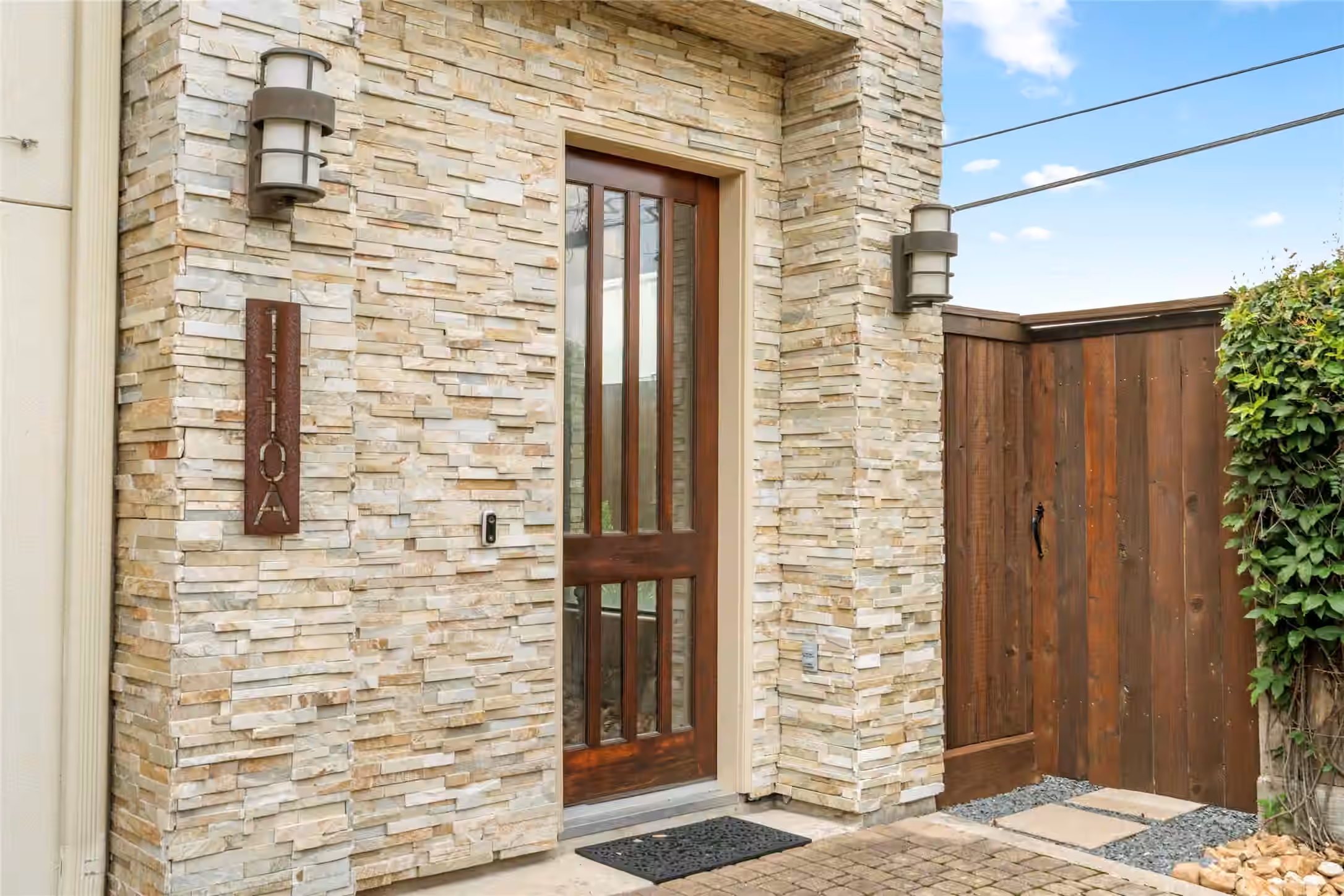 Photo 2 of 1110 Autrey Street A, Houston, TX