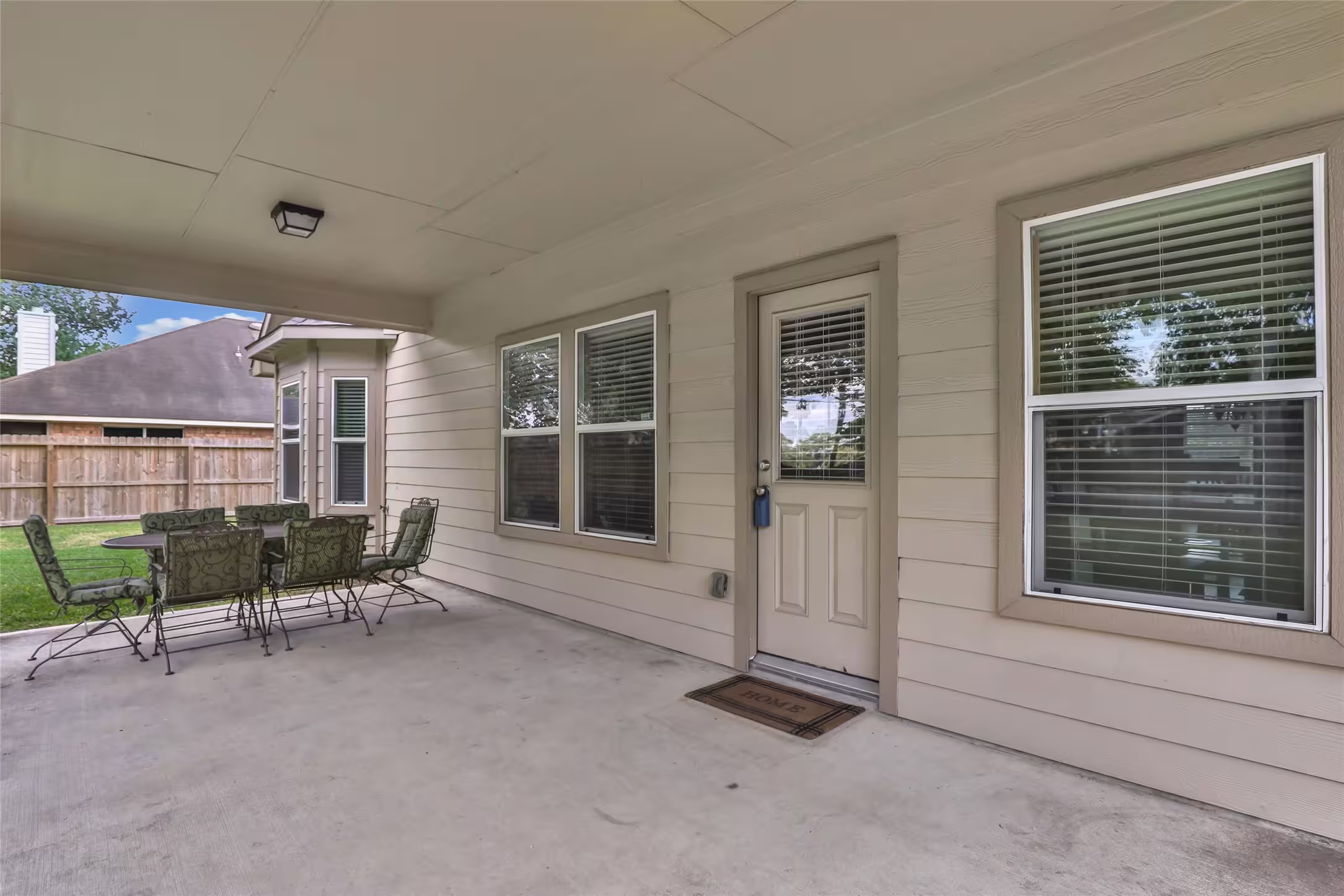 Photo 7 of 110 S Diamondhead Boulevard, Crosby, TX