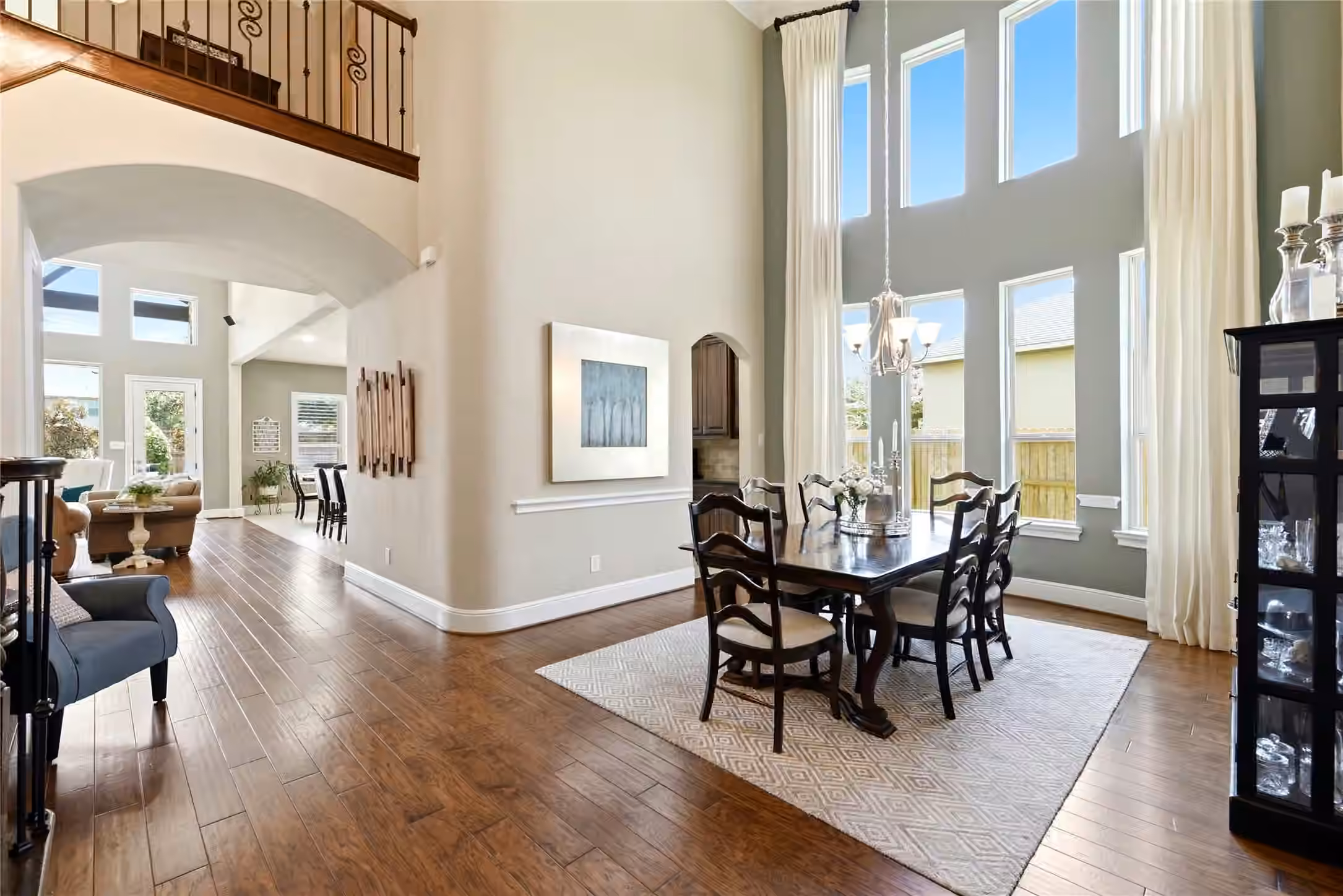 Photo 4 of 10330 Grape Creek Grove Lane, Cypress, TX