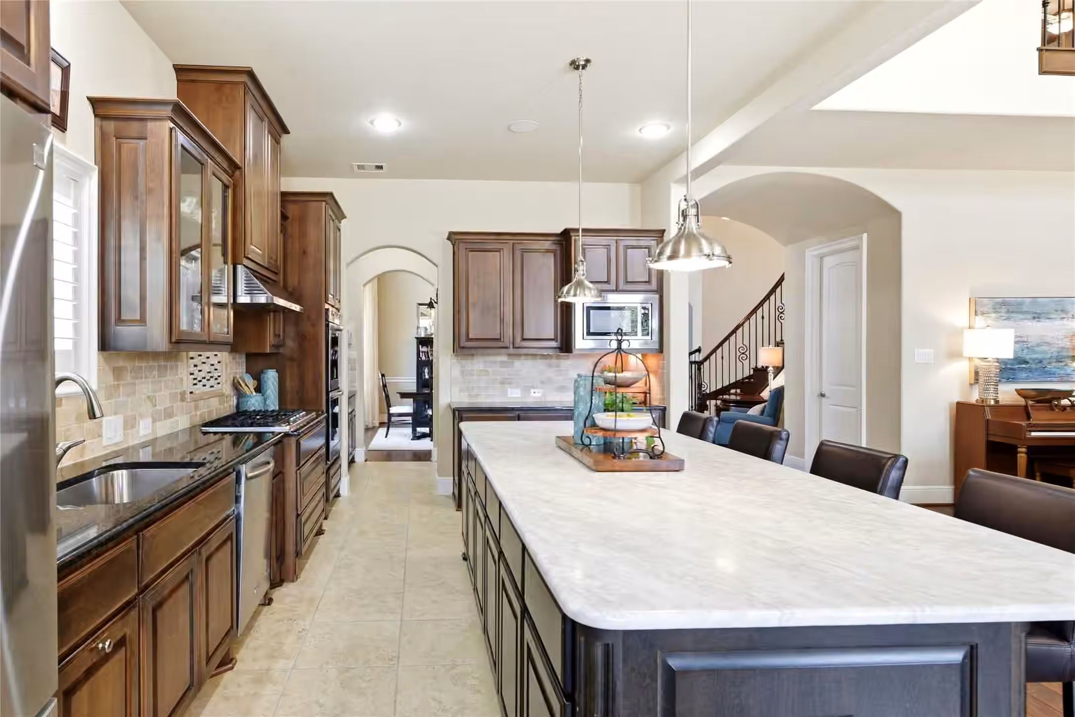 Photo 7 of 10330 Grape Creek Grove Lane, Cypress, TX