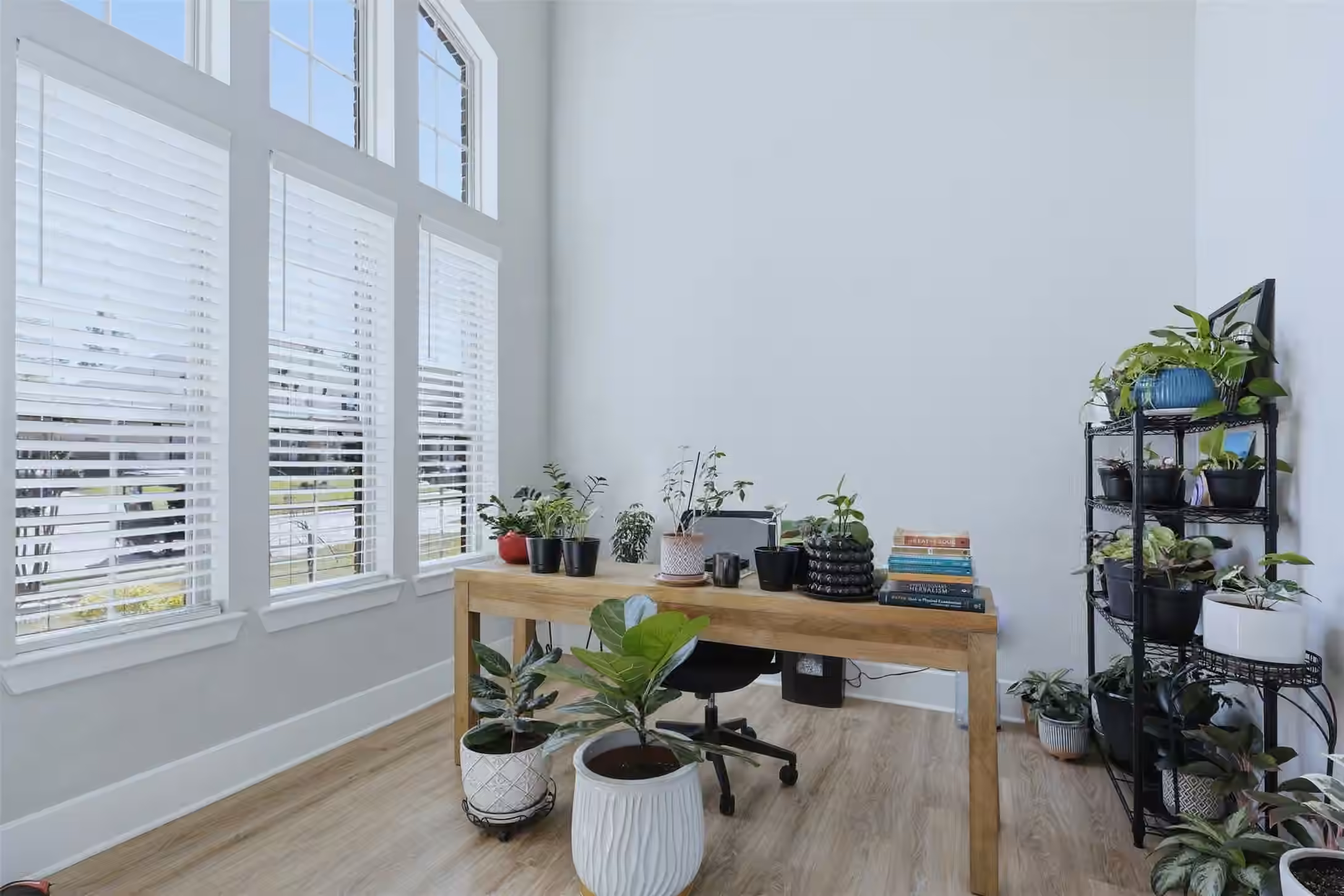 Photo 4 of 15133 Mahogany Trail, Conroe, TX