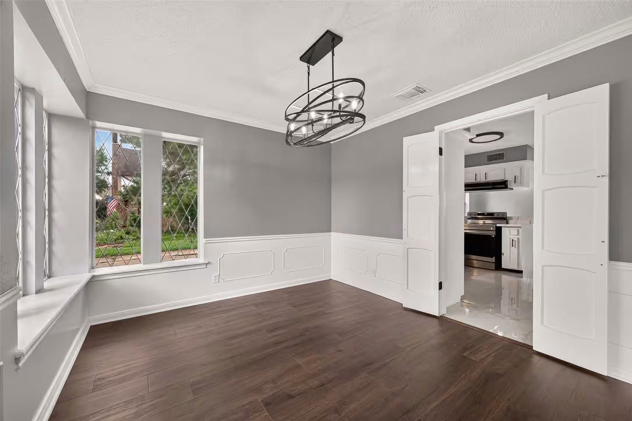Photo 4 of 3922 Highpines Drive, Houston, TX