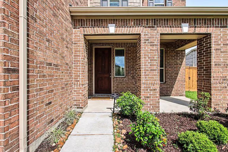 Photo 3 of 21202 Sunray Harbor Drive, Cypress, TX