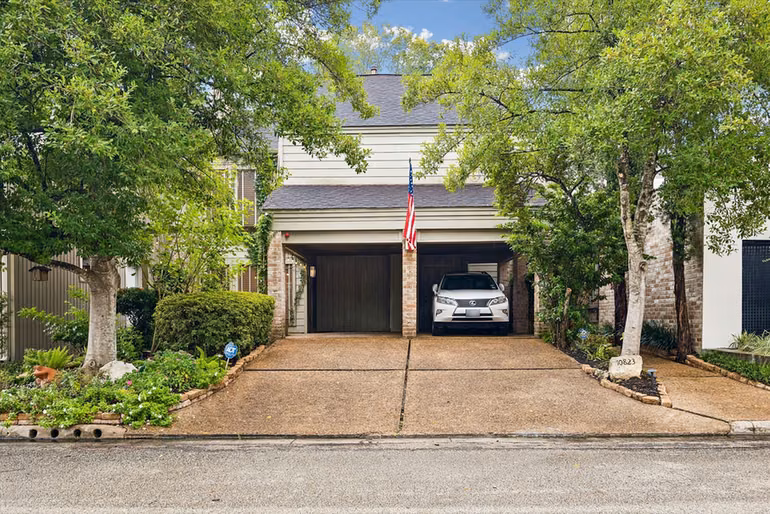 Photo of 10823 Pepper Lane, Houston, TX