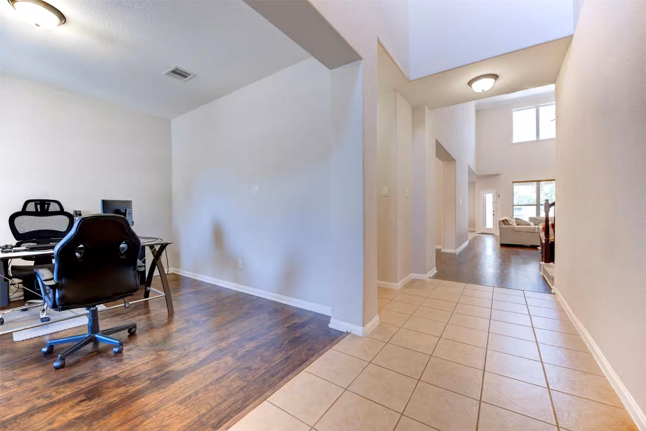 Photo 4 of 5002 Sawmill Terrace Lane, Spring, TX