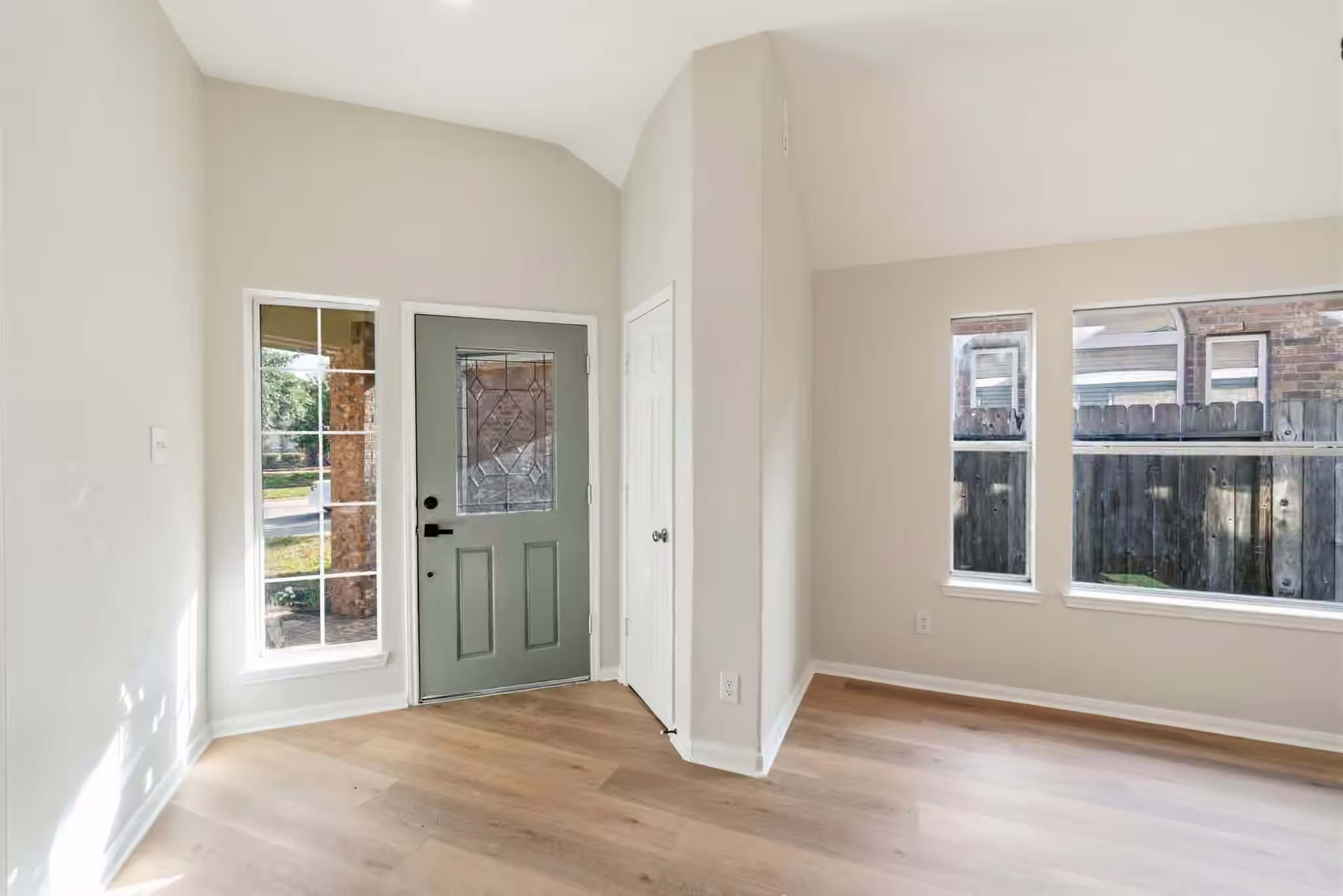 Photo 6 of 21606 Kings Bend Drive, Kingwood, TX