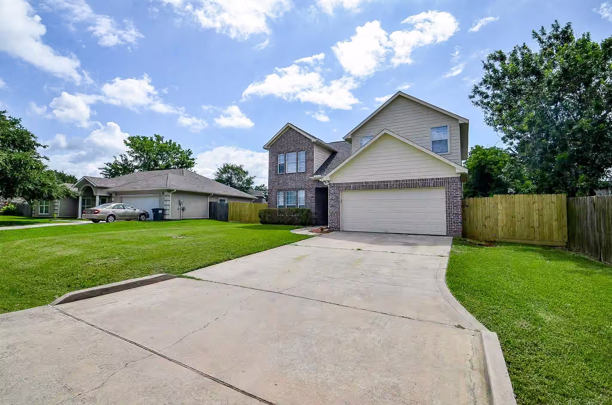 Photo 3 of 12324 Green Ridge Drive, Willis, TX