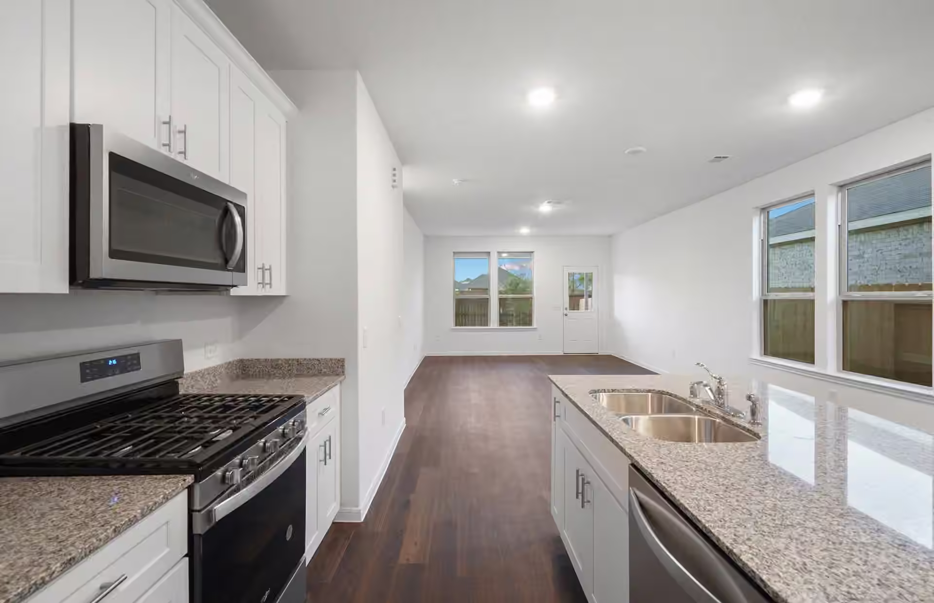 Photo 6 of 207 Olympic Harbor Drive, Crosby, TX