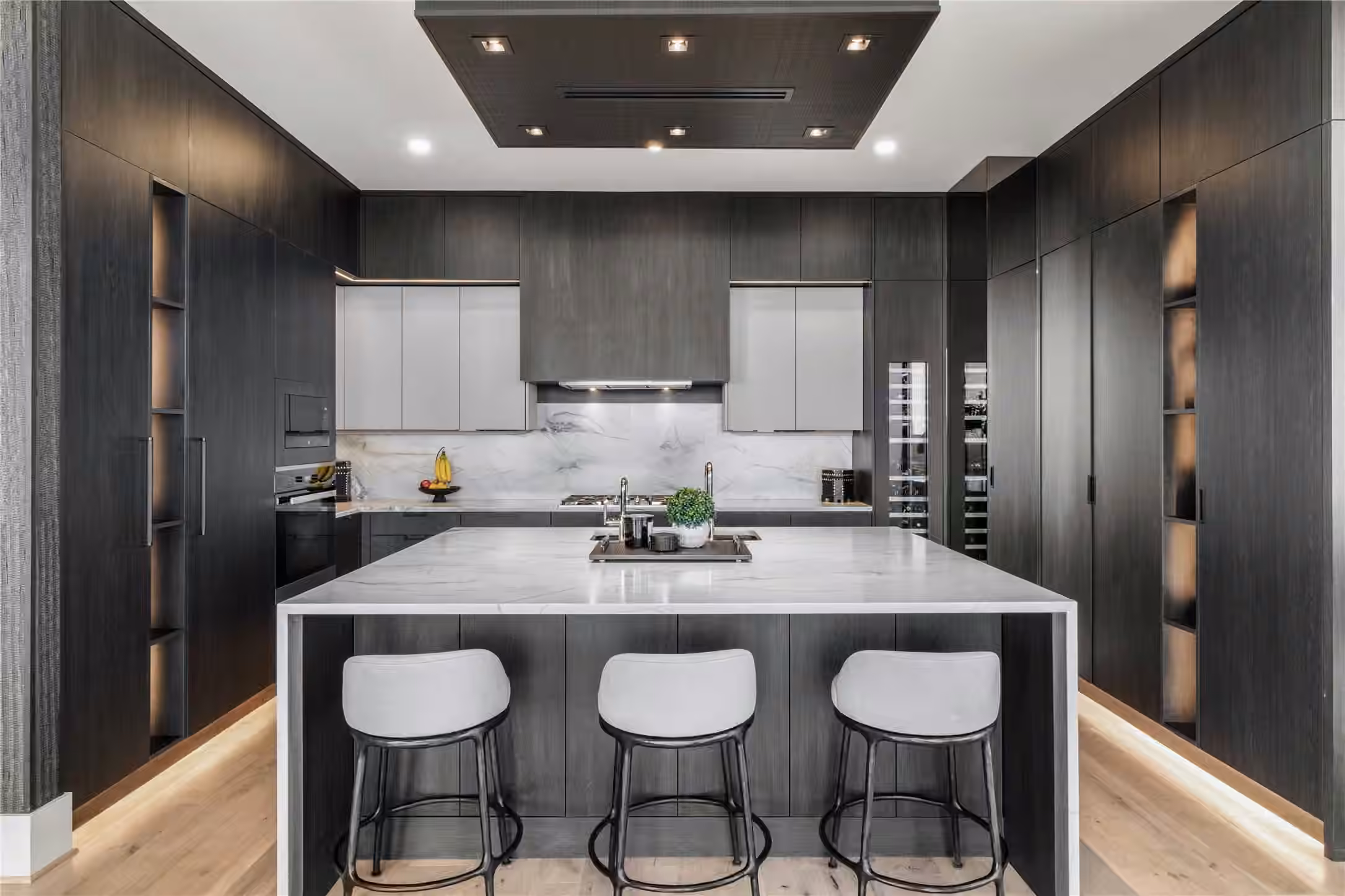 Photo 5 of 1409 Post Oak Boulevard 2301, Houston, TX