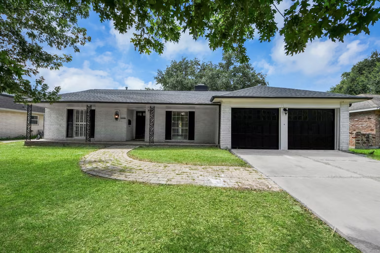 Photo of 11618 Hillcroft Avenue, Houston, TX