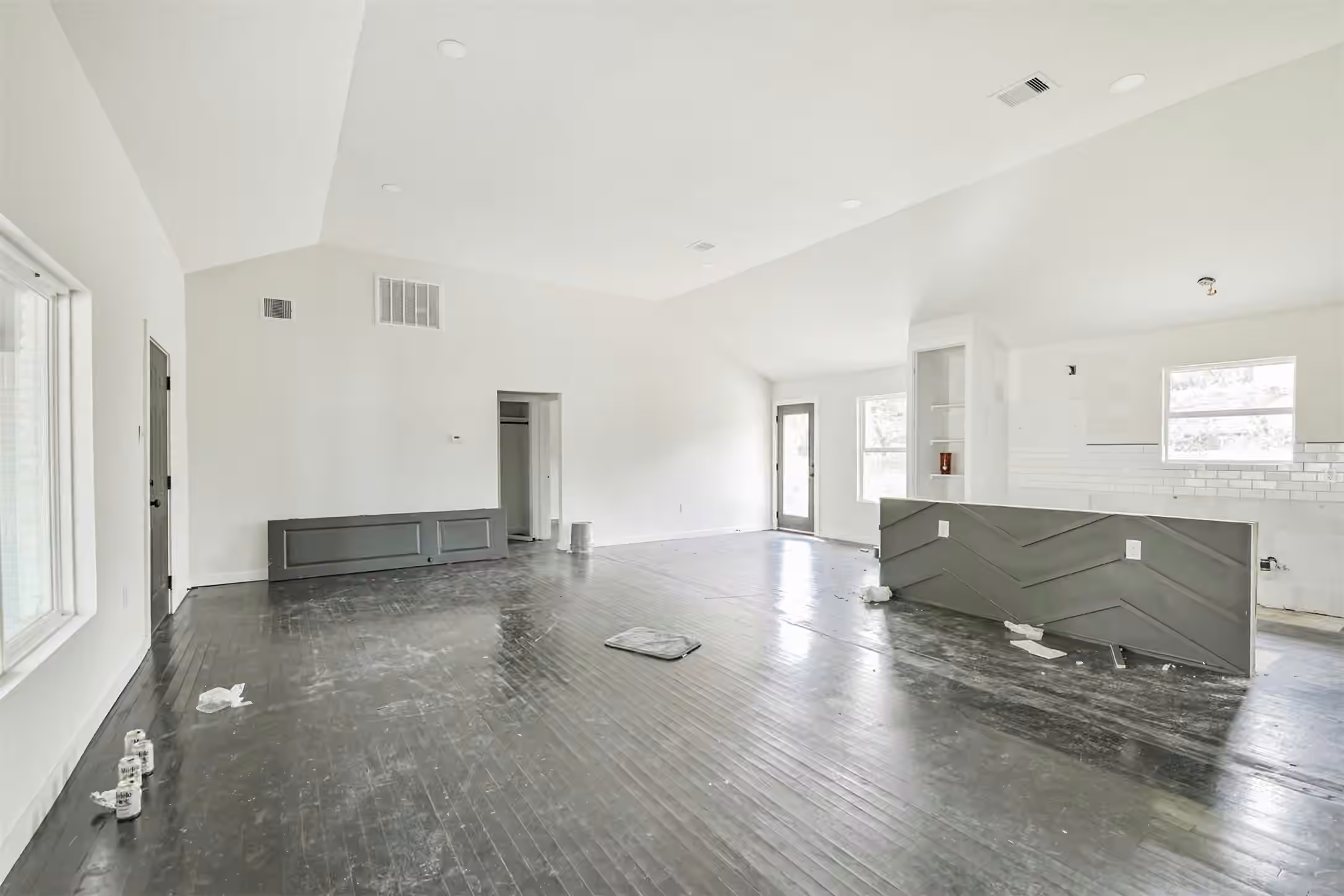 Photo 6 of 209 Leago Street, Houston, TX