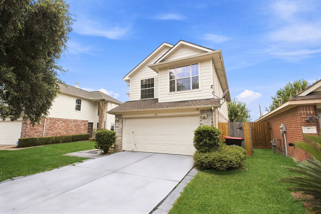 Photo 3 of 14106 Bishop Bend Lane, Houston, TX