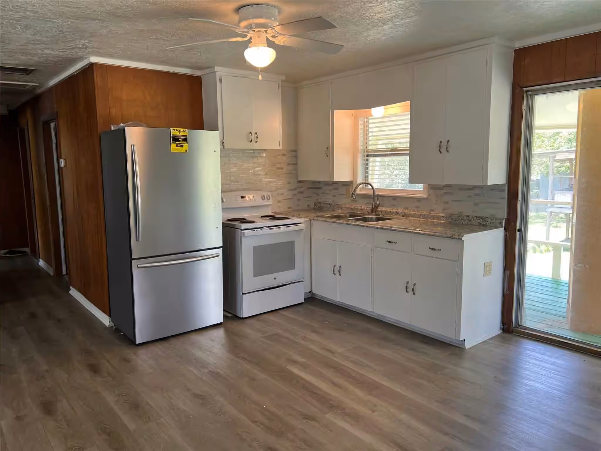 Photo 3 of 215 13th Street, San Leon, TX