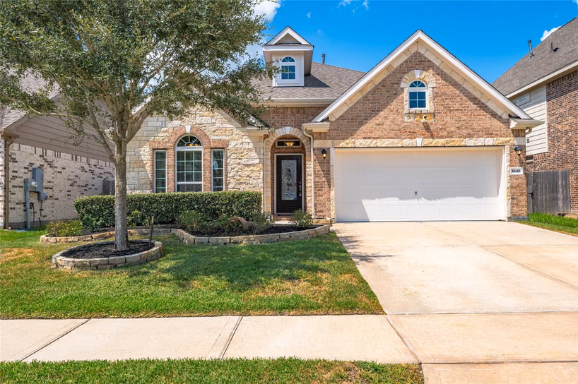 Photo of 1849 Kenley Way, Alvin, TX 77511