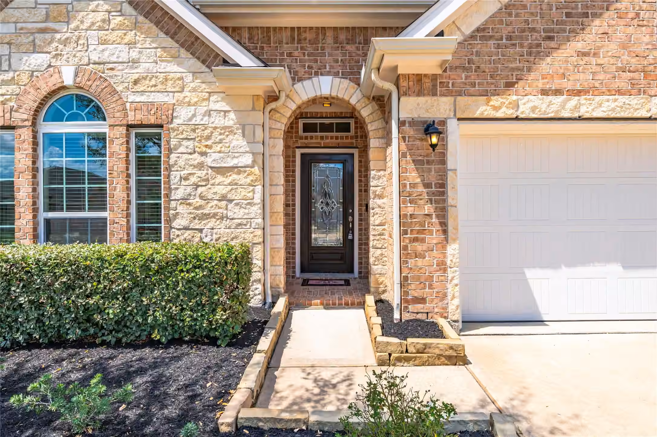 Photo 4 of 1849 Kenley Way, Alvin, TX