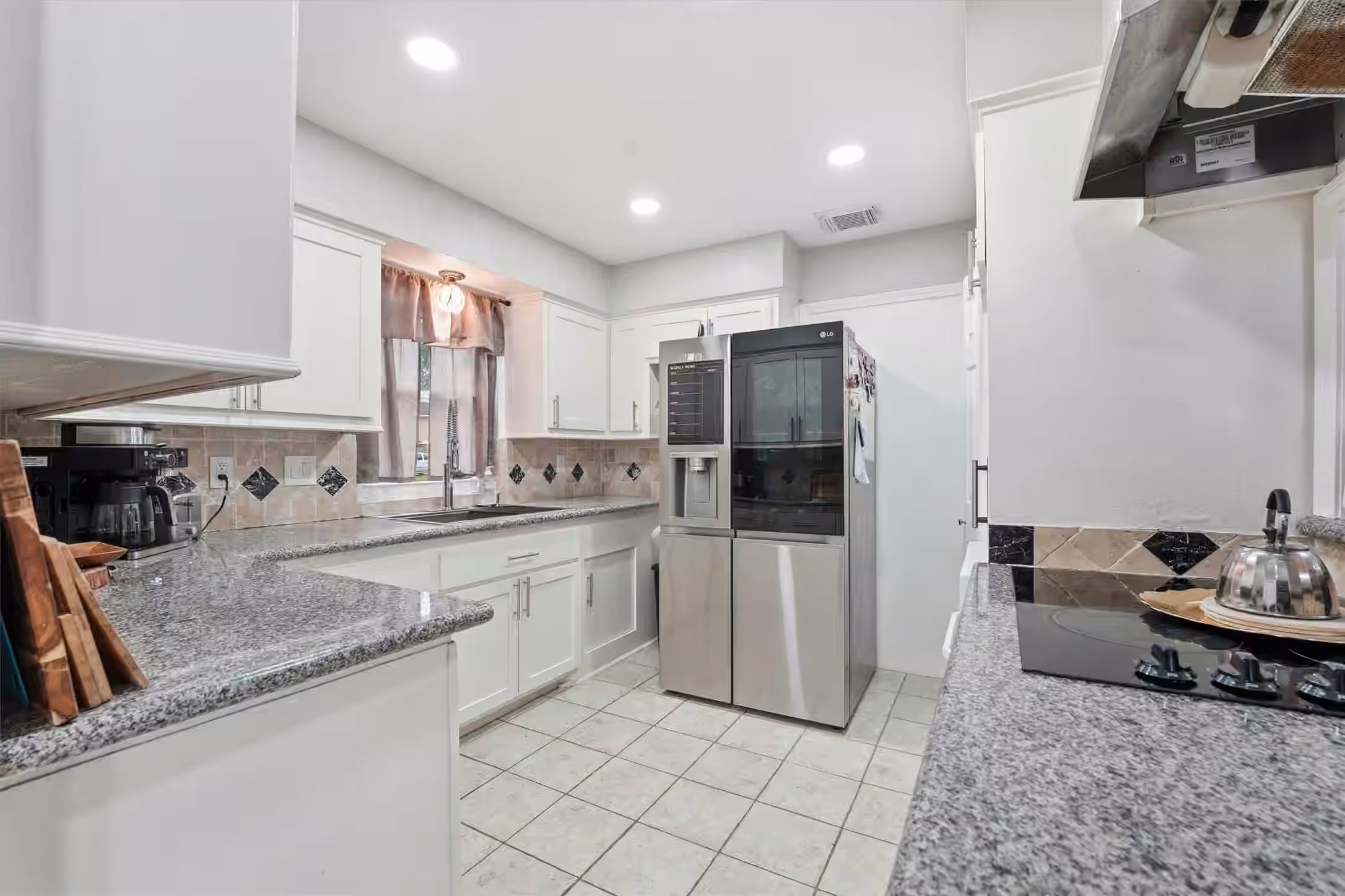 Photo 6 of 2051 Shadow Rock Drive, Kingwood, TX