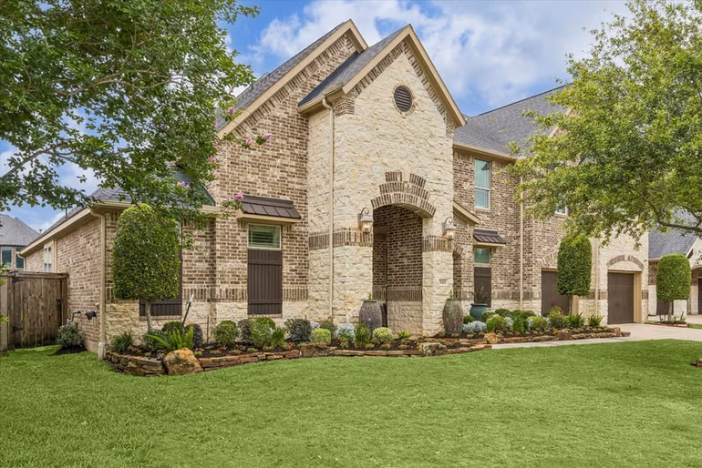 Photo 2 of 3411 Cactus Branch Court, Houston, TX