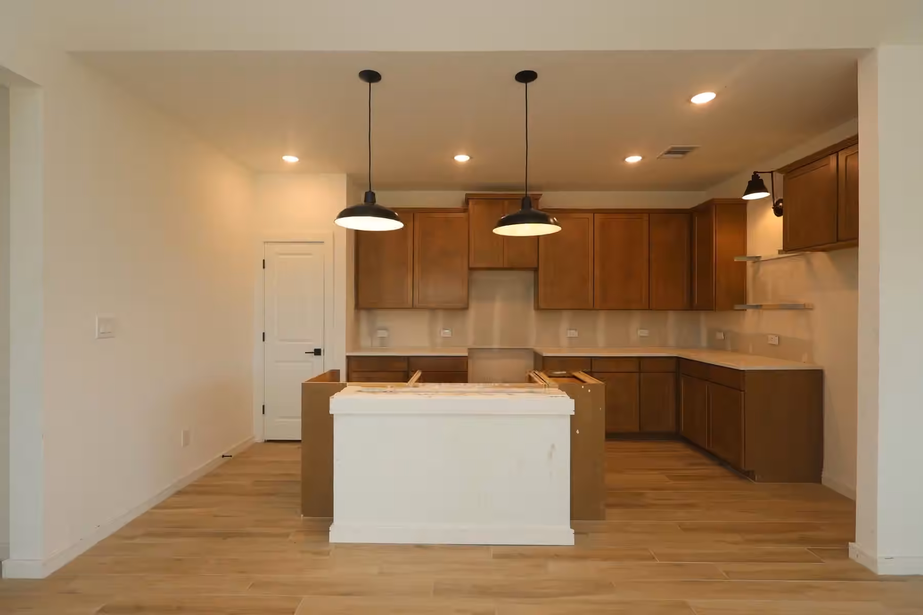 Photo 5 of 428 East Rose Marie Lane, Montgomery, TX