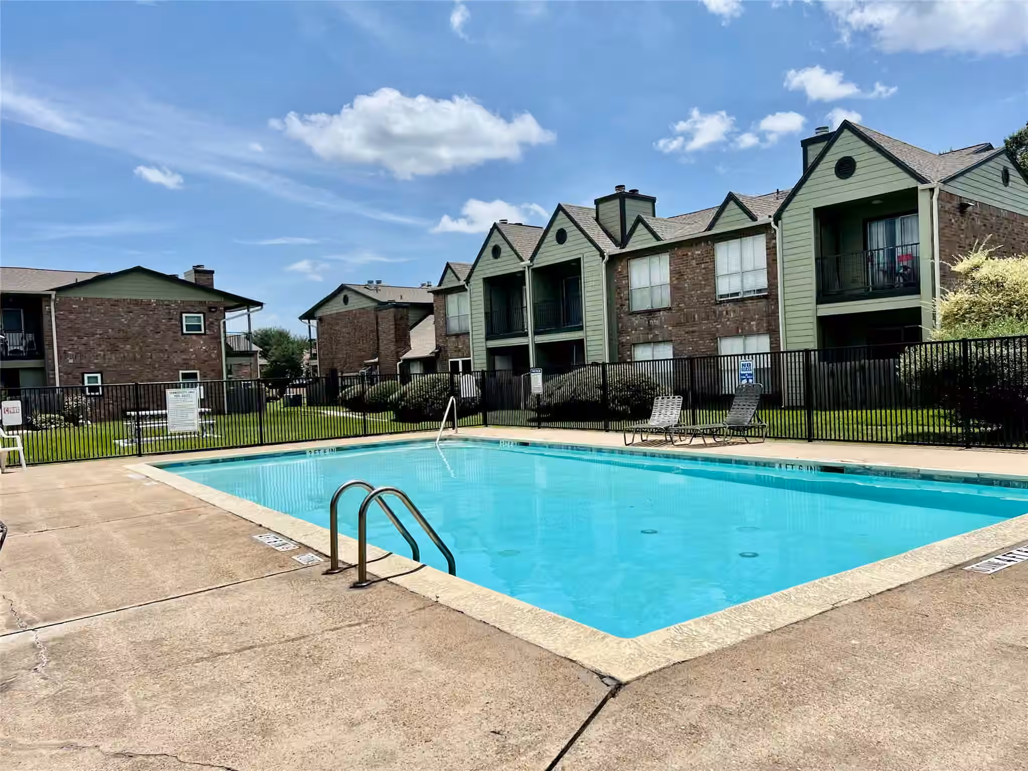 Photo 5 of 18800 Egret Bay Boulevard 1201, Webster, TX