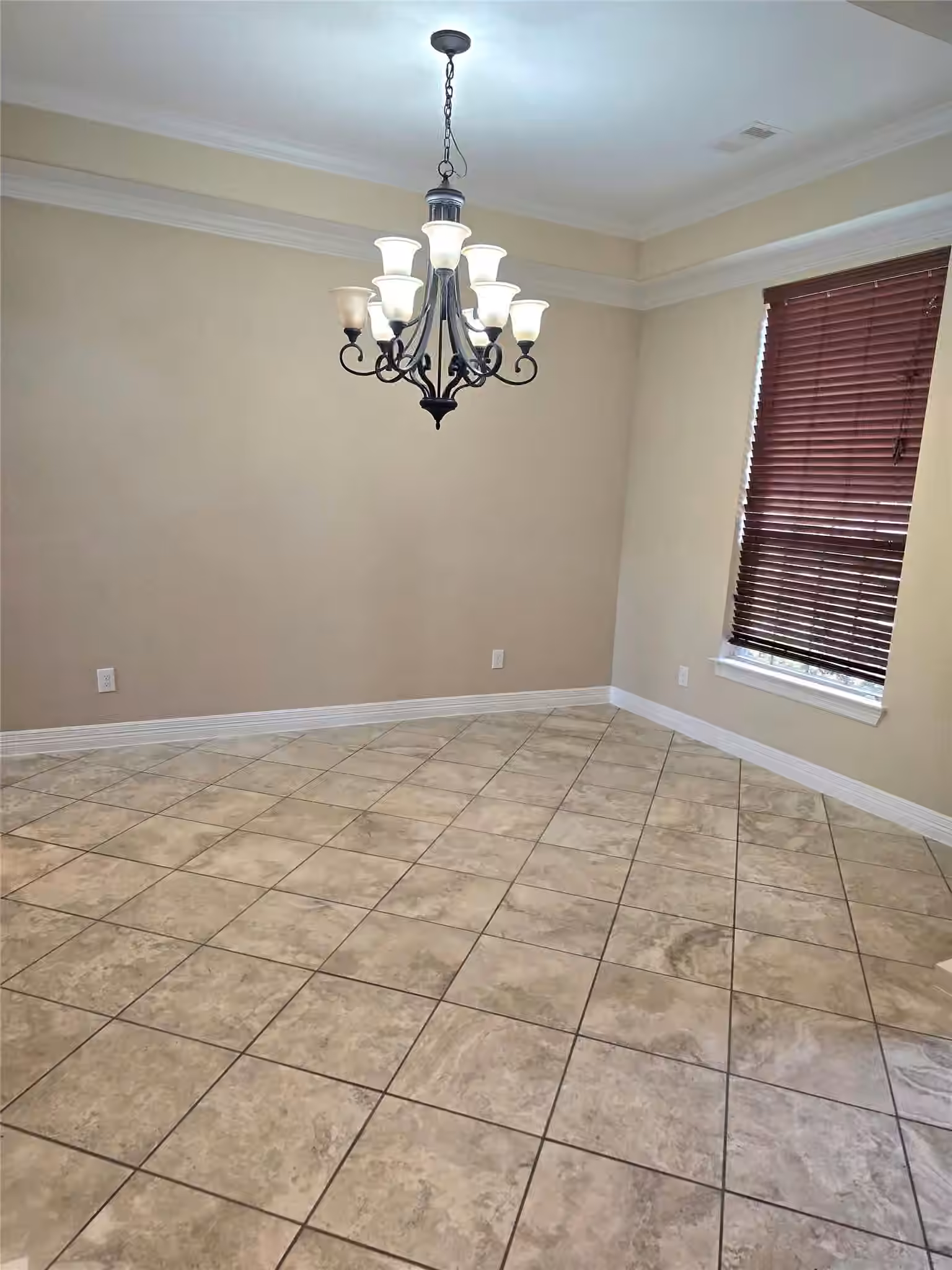 Photo 3 of 10 Val Delsa Court, Missouri City, TX
