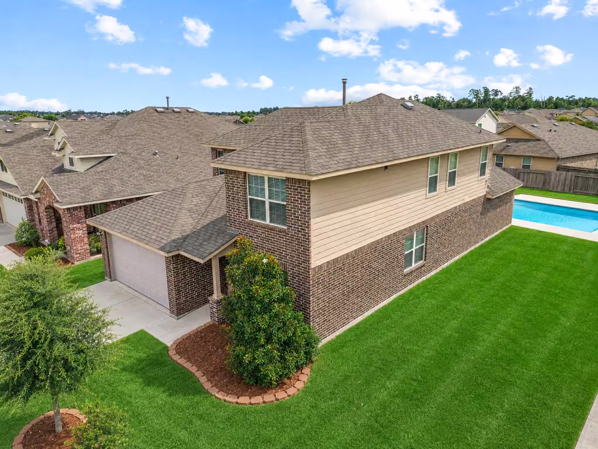 Photo 4 of 2602 Lincolns Meadow Drive, Spring, TX