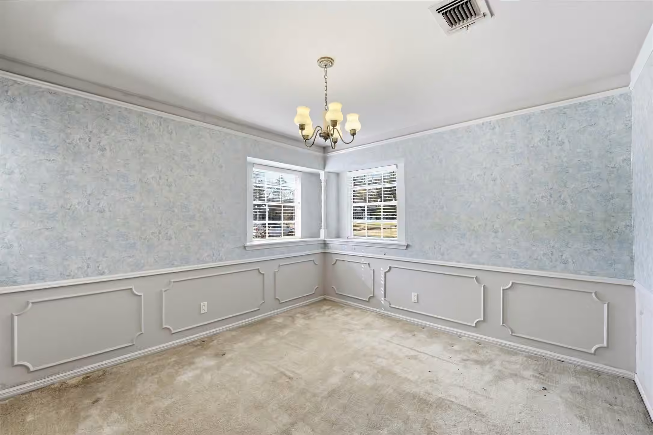 Photo 7 of 1119 Woodfield Lane, Houston, TX