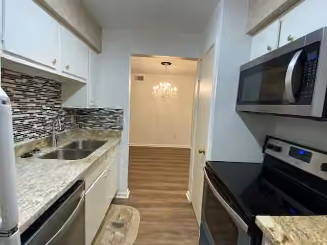 Photo 7 of 1100 Augusta Drive 46, Houston, TX