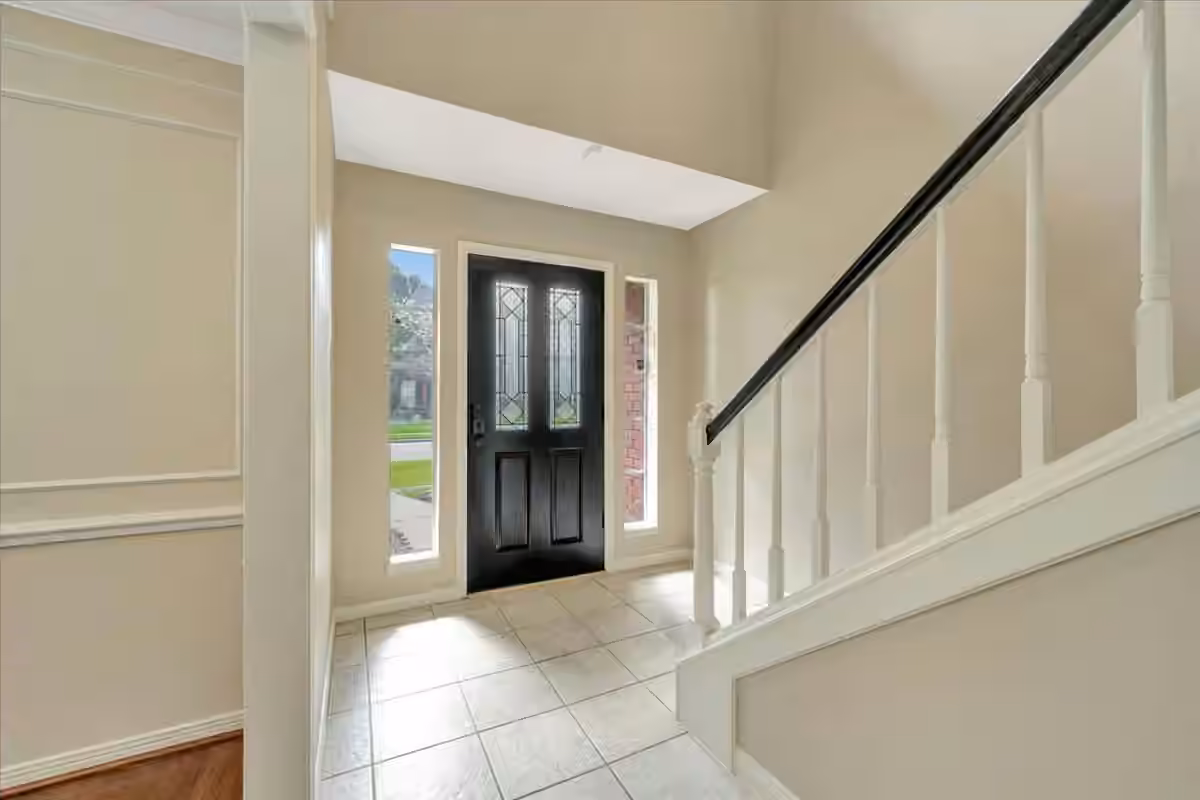 Photo 3 of 15110 Greenleaf Lane, Houston, TX
