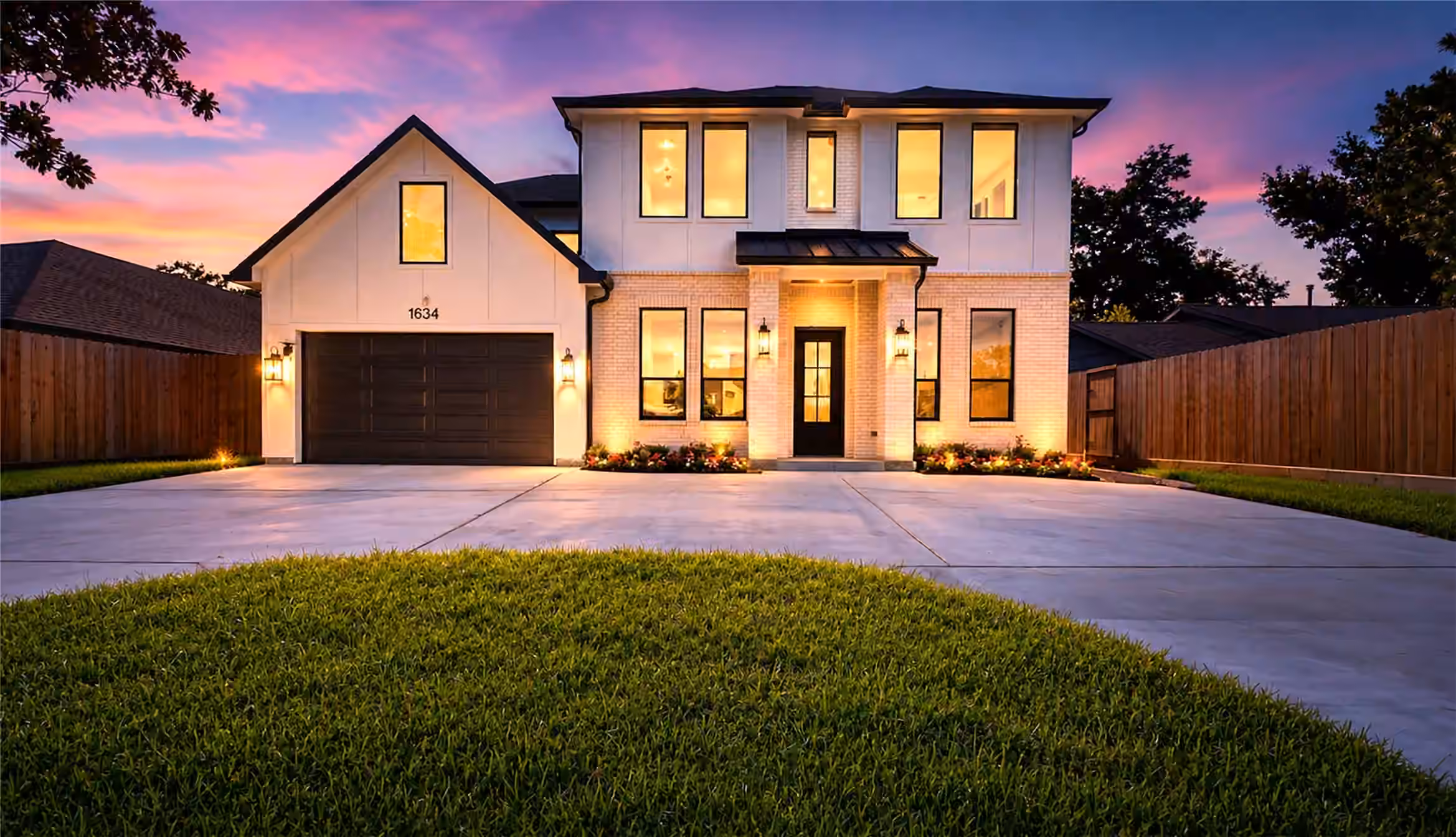 Photo of 1634 ANTOINE, Houston, TX