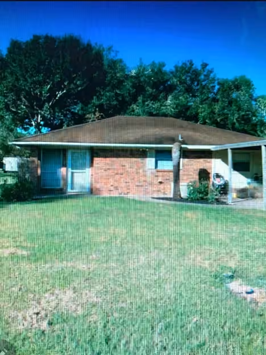 Photo of 407 Avenue C, Markham, TX
