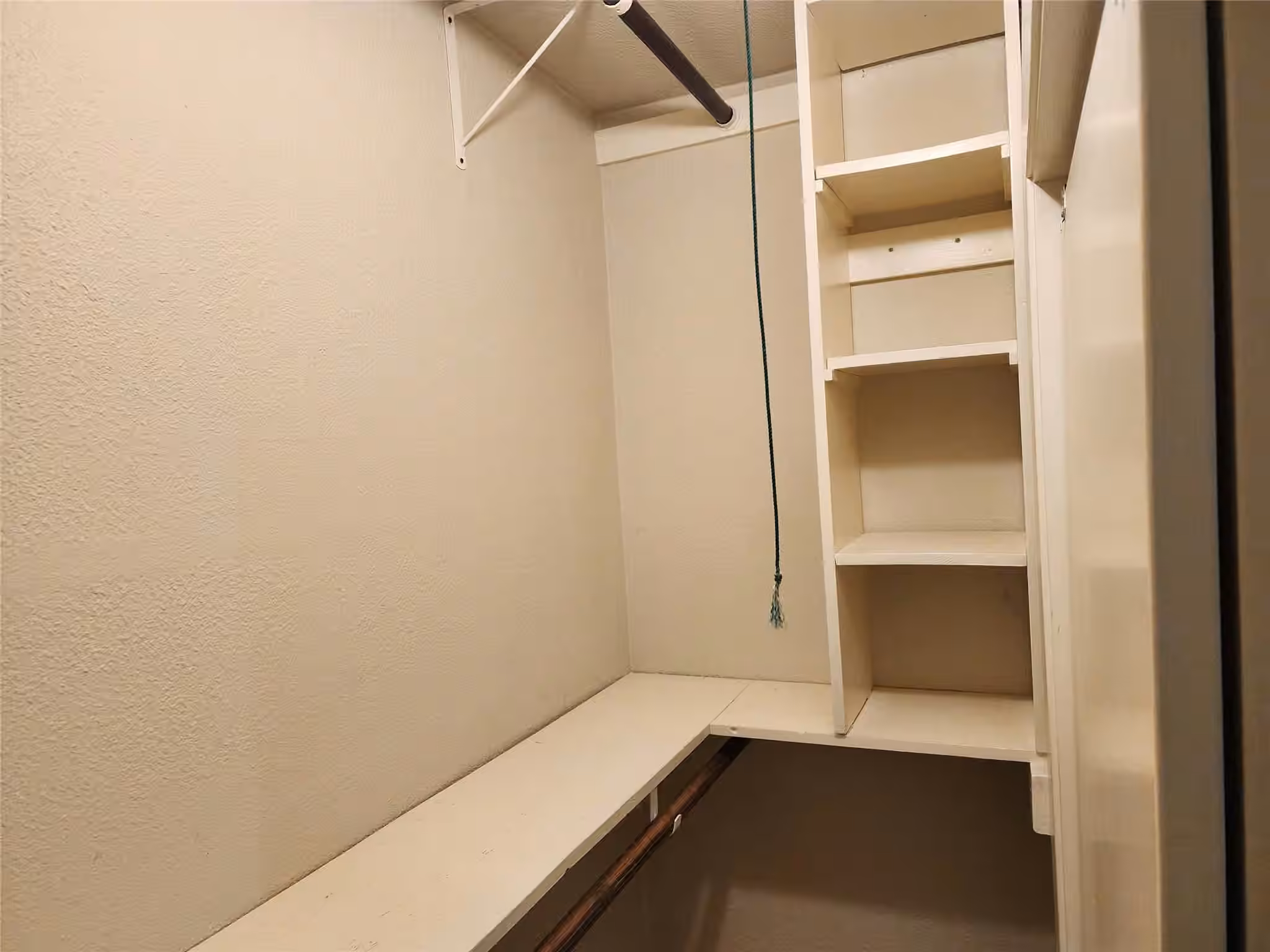 Photo 7 of 407 Avenue C, Markham, TX