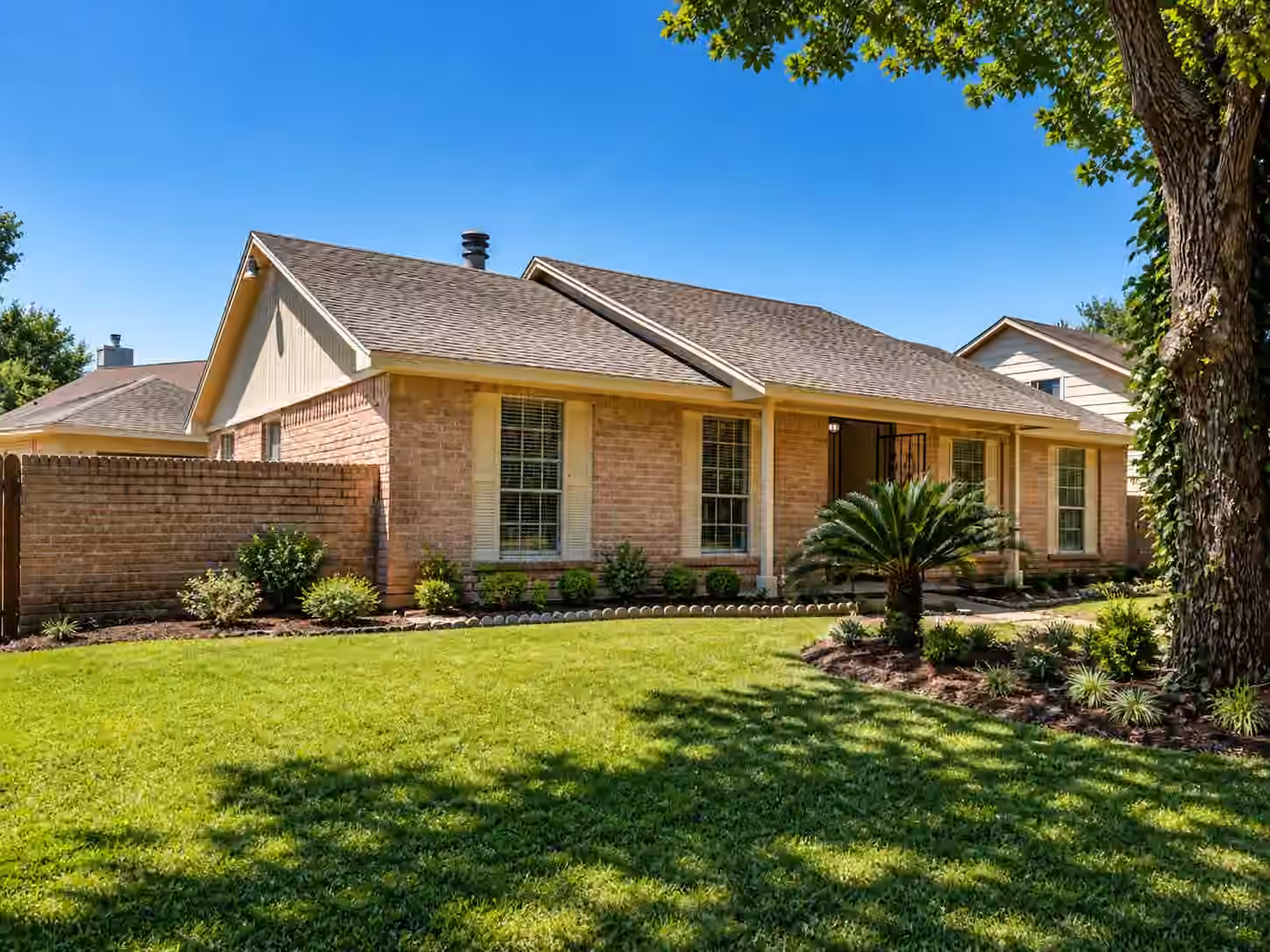 Photo of 15950 Chimney Rock Road, Missouri City, TX